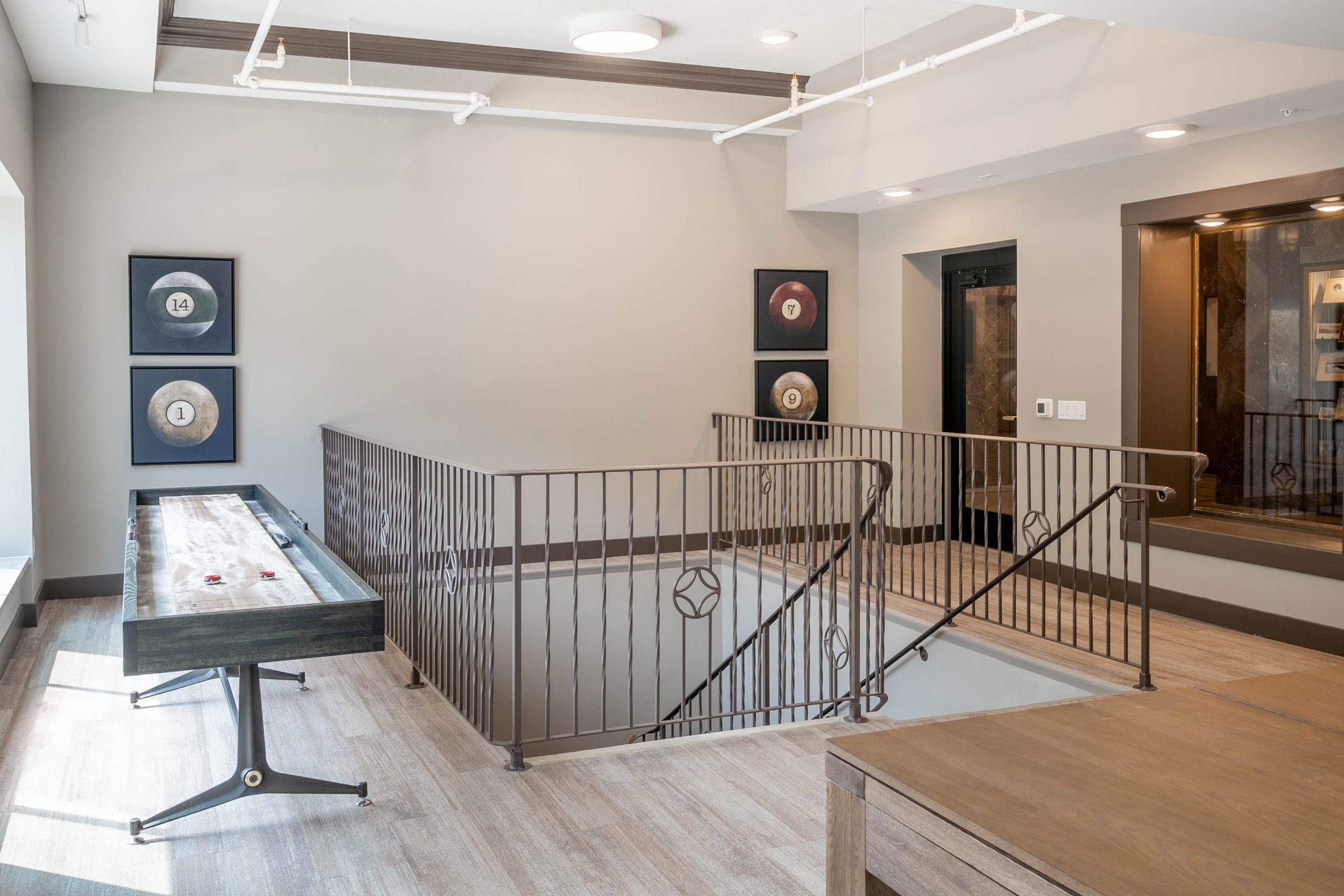 Zuelke Lounge Shuffle3