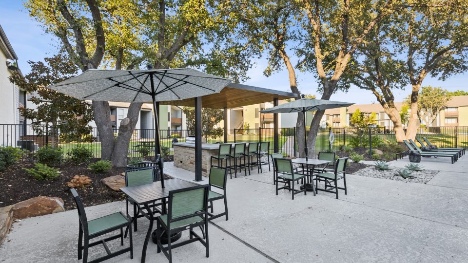 patio at The  Reid Apartments