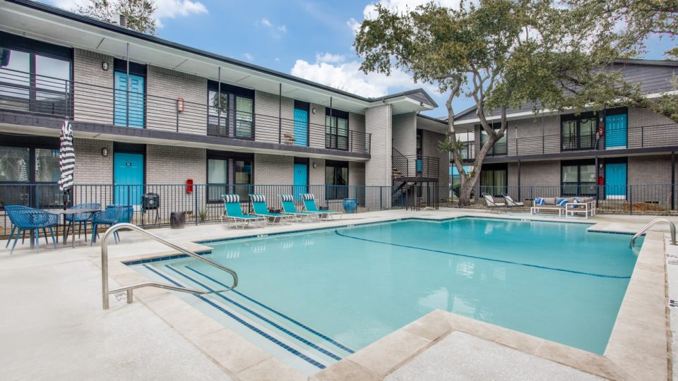 the pool at The  Sophia