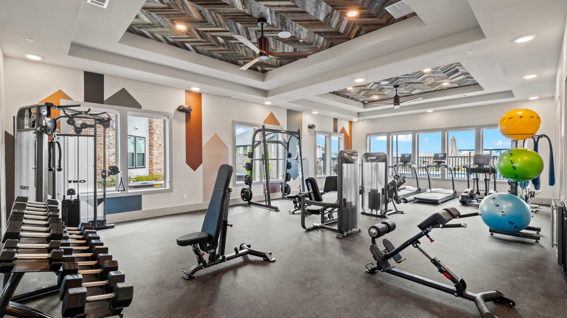 the fitness center at The La Ventana at Canyon West Apartments