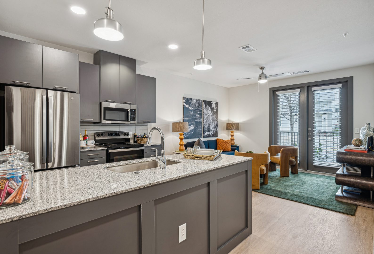 Stainless Steel Appliances Legacy at Vermamendi Apartments