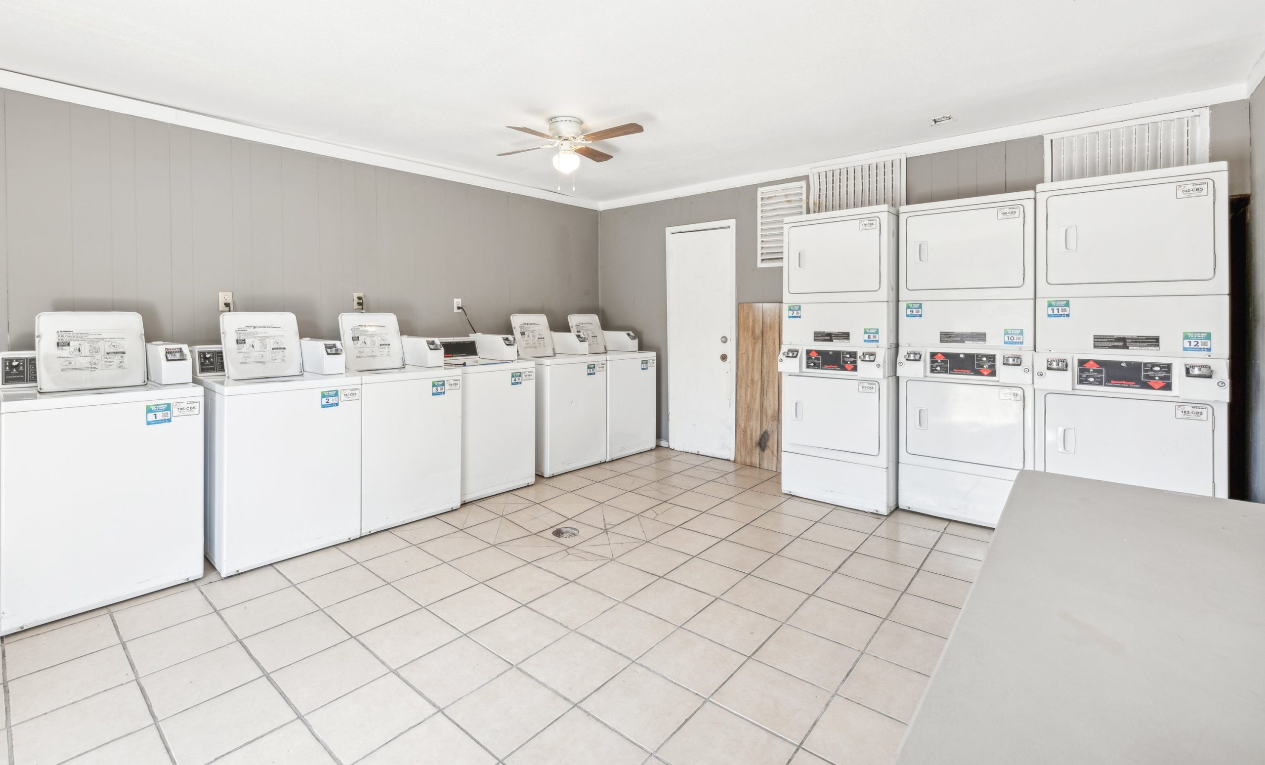 laundry room at The Crestwood Terrace