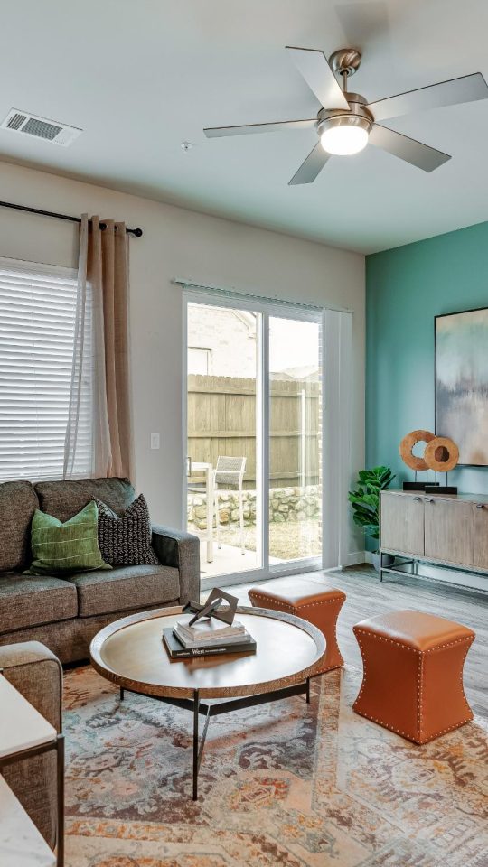1, 2, and 3 Bedroom Homes for Rent in Melissa, TX | VLux Stoneridge