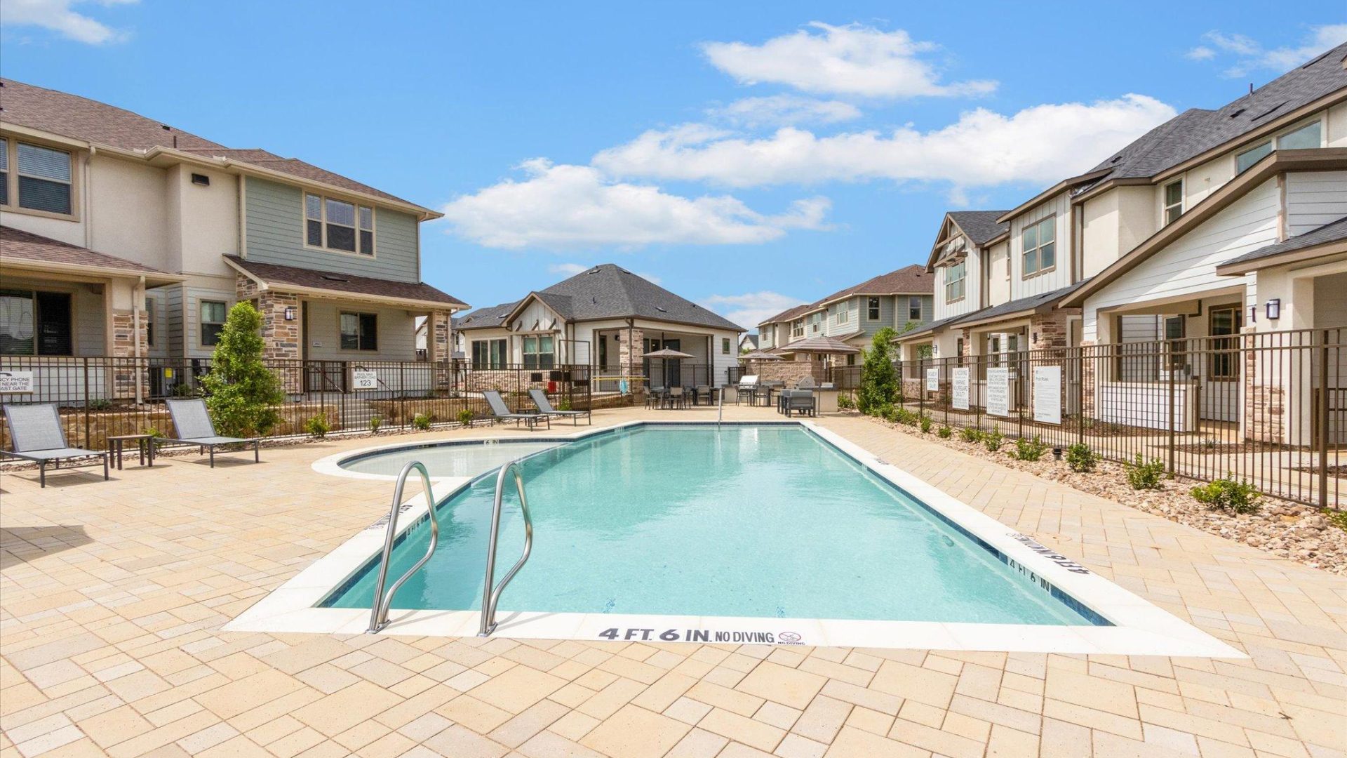 swimming pool at The Town Arlington