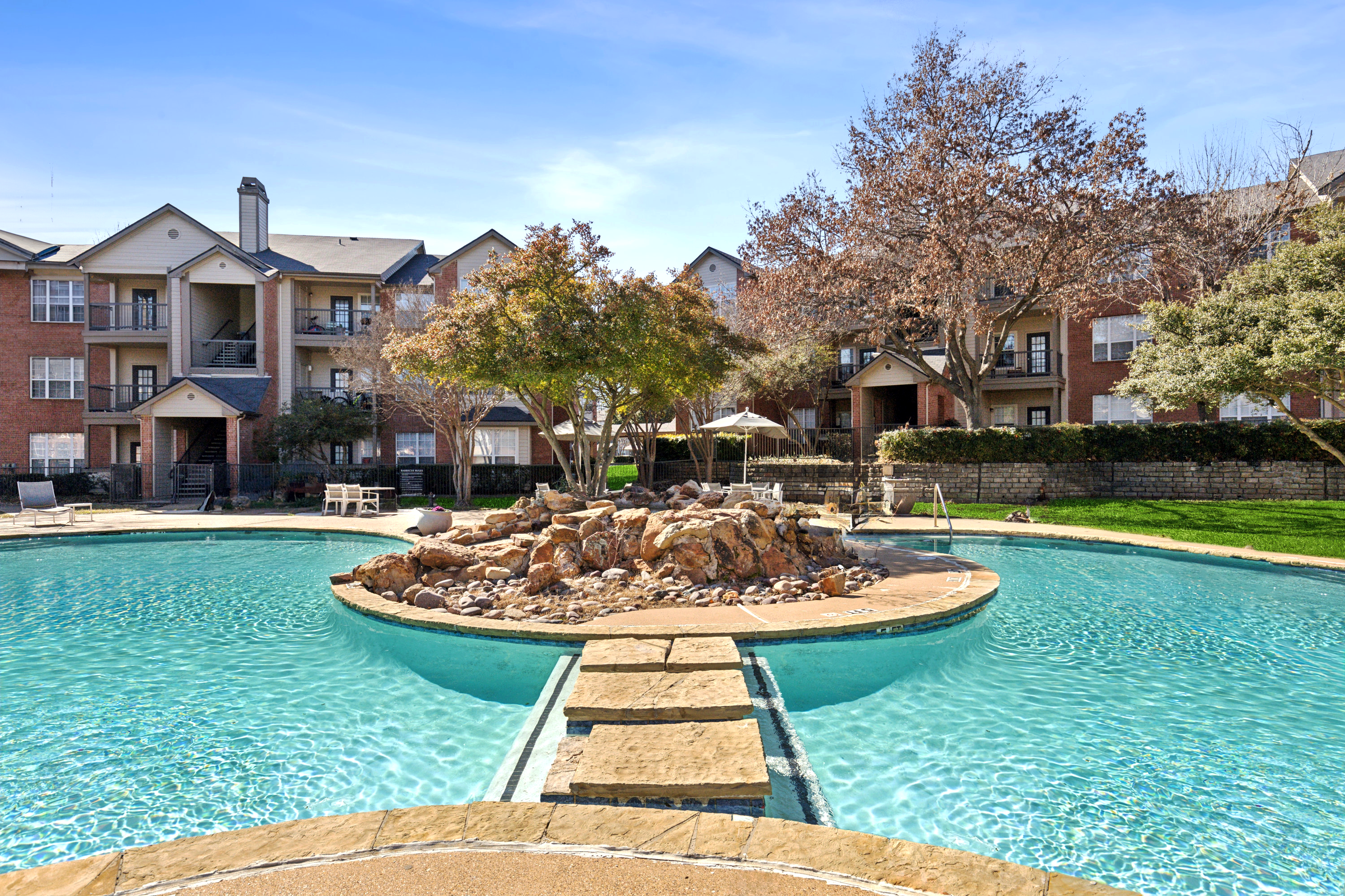 the pool at The  Monte