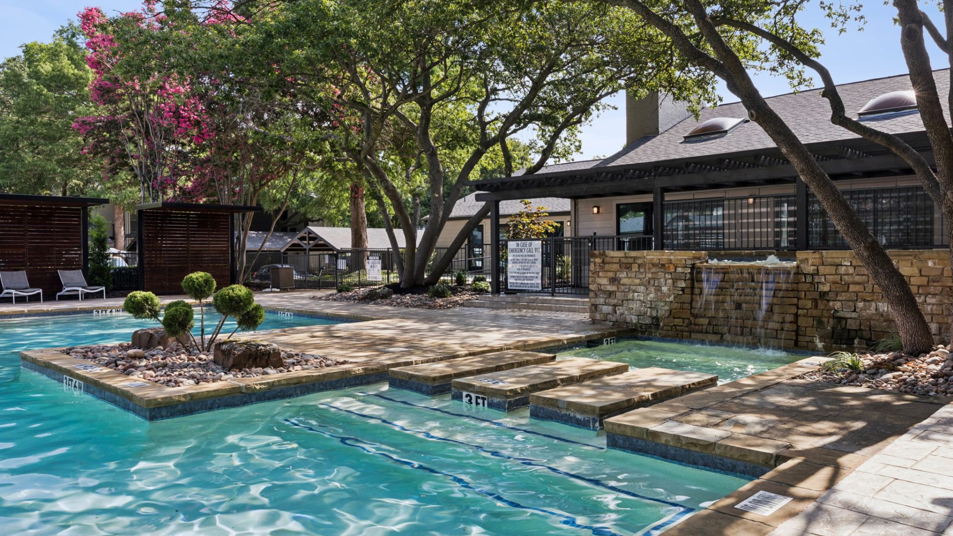 the pool at The  Monte