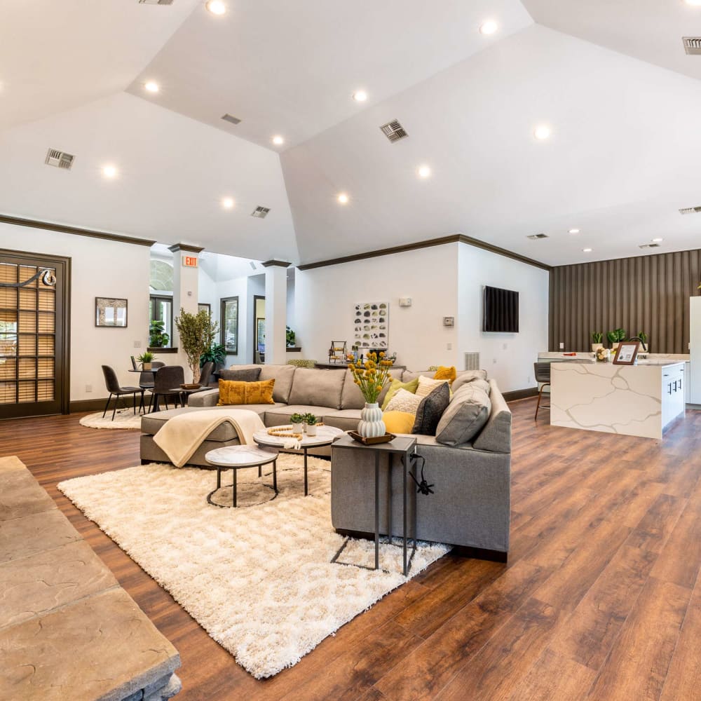 the living room at The Pines on Spring Rain