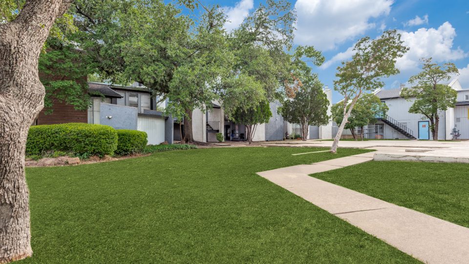 the courtyard at The Southwind