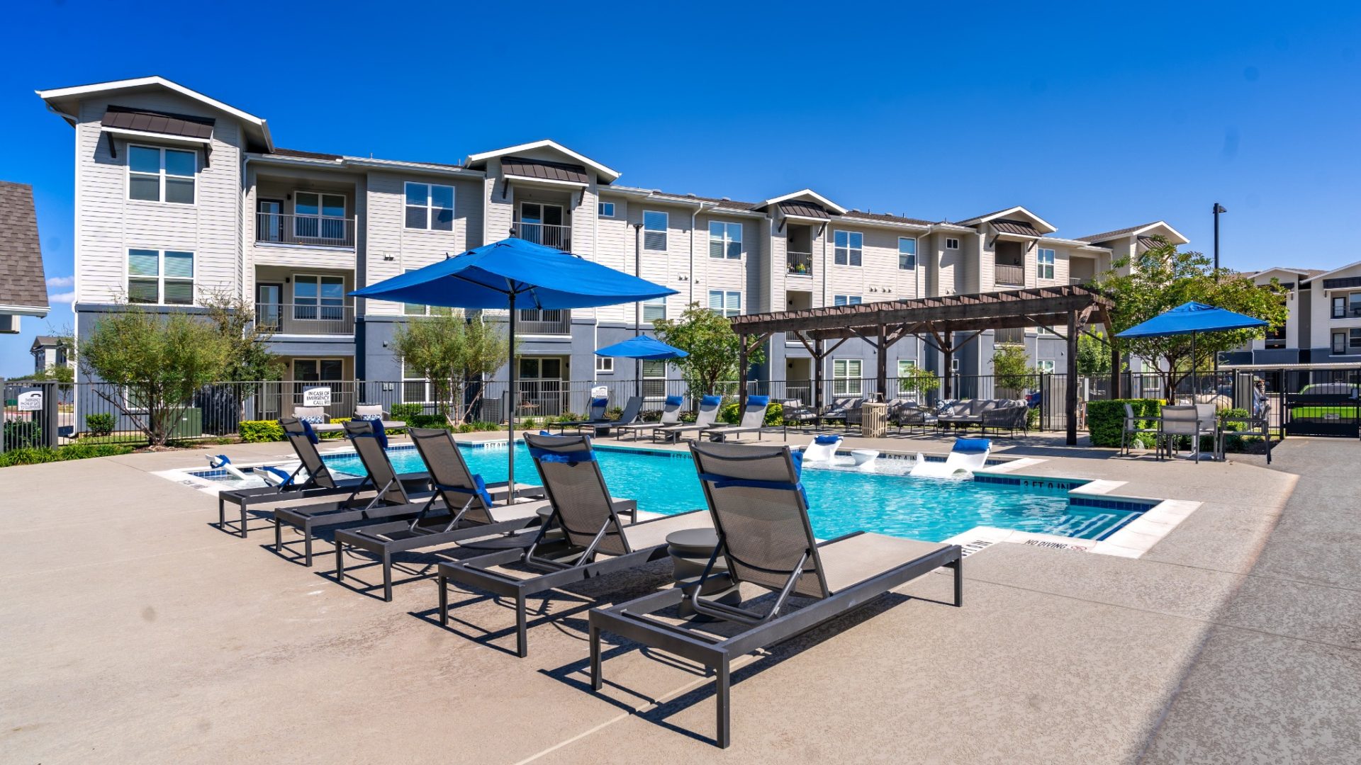 the pool at The Landmark at Crowley