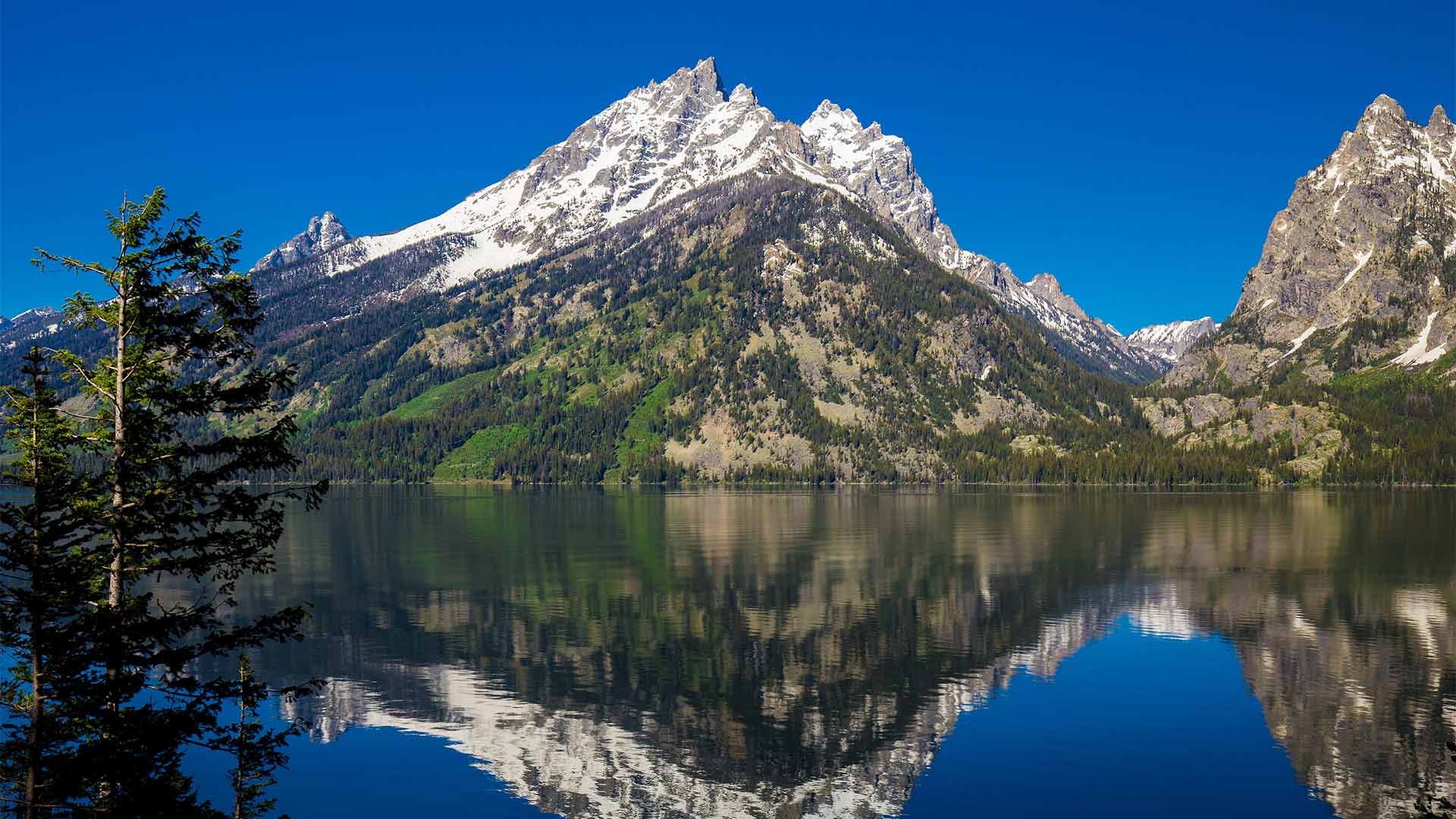 Mountains and a river