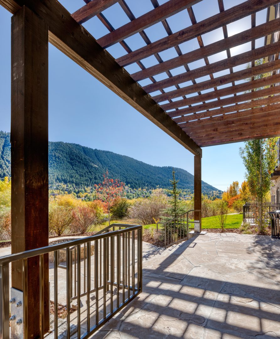 Sagebrush Apartments Outdoor Terrace