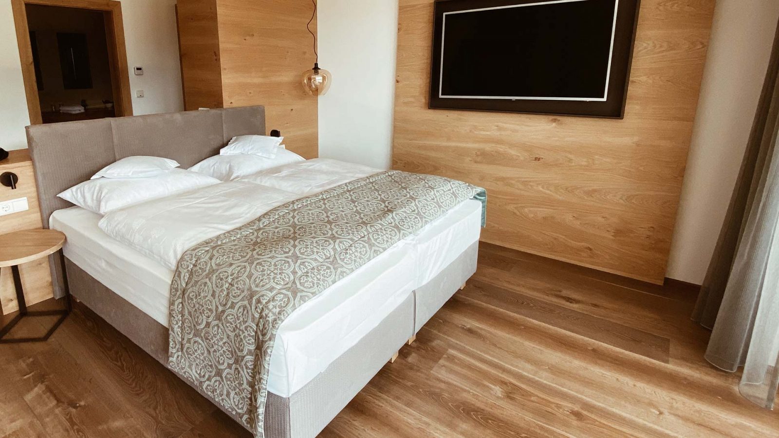 well organised bedroom