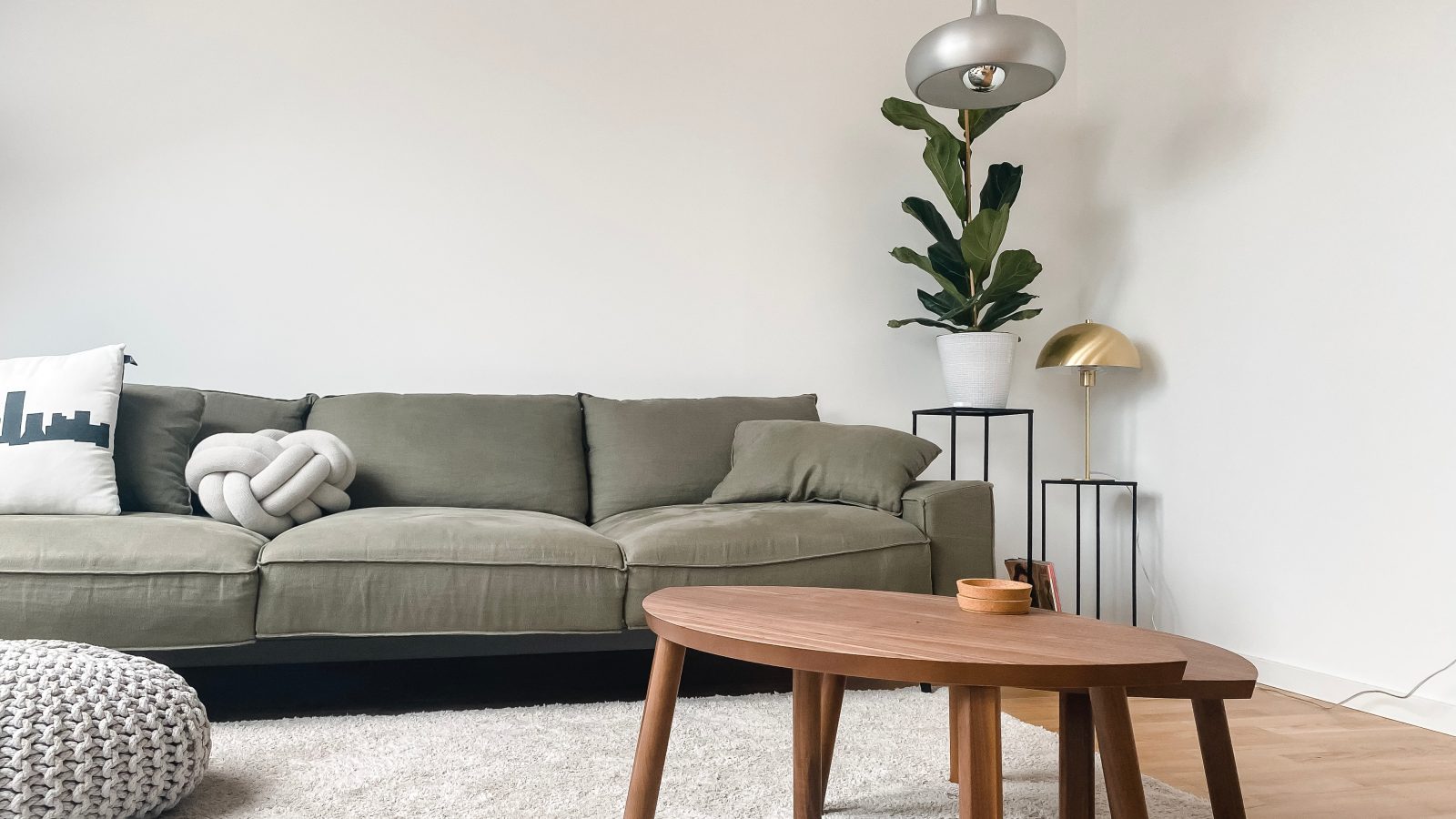 Sofa and stacking tables