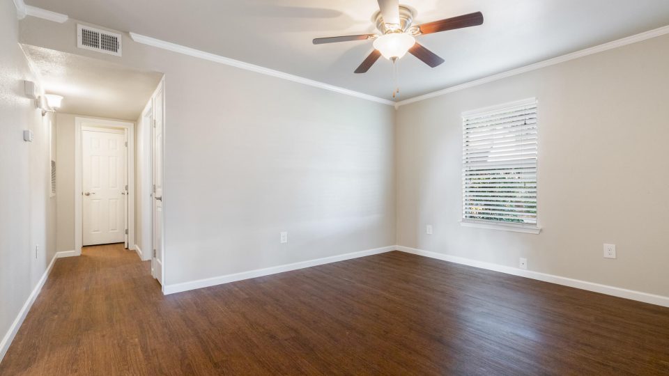 Blanco Oaks Apartments - MLS-10