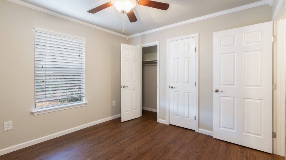 Blanco Oaks Apartments - MLS-12