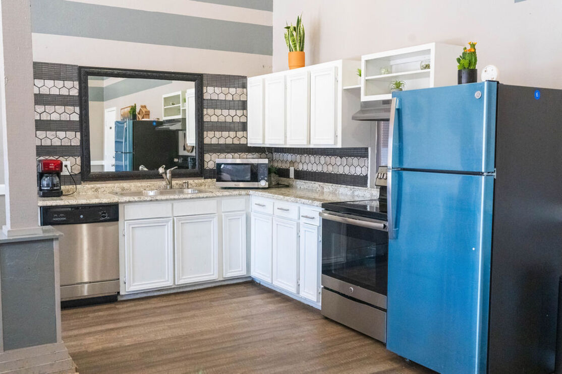 Lennox Interior Image