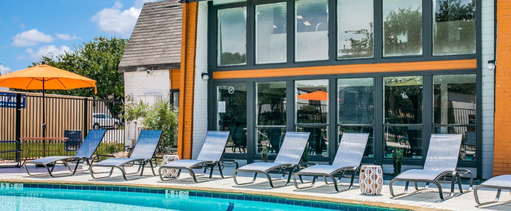 pool at The 8500 Harwood