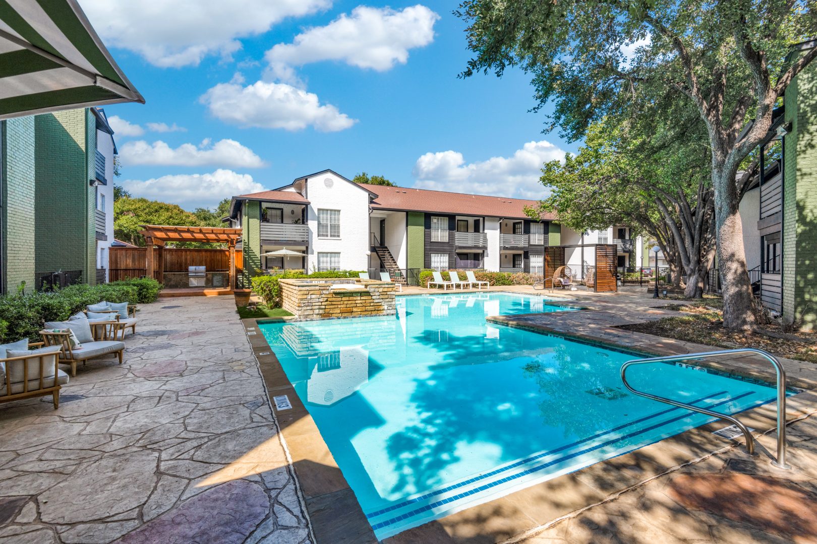 the pool at The Richmond