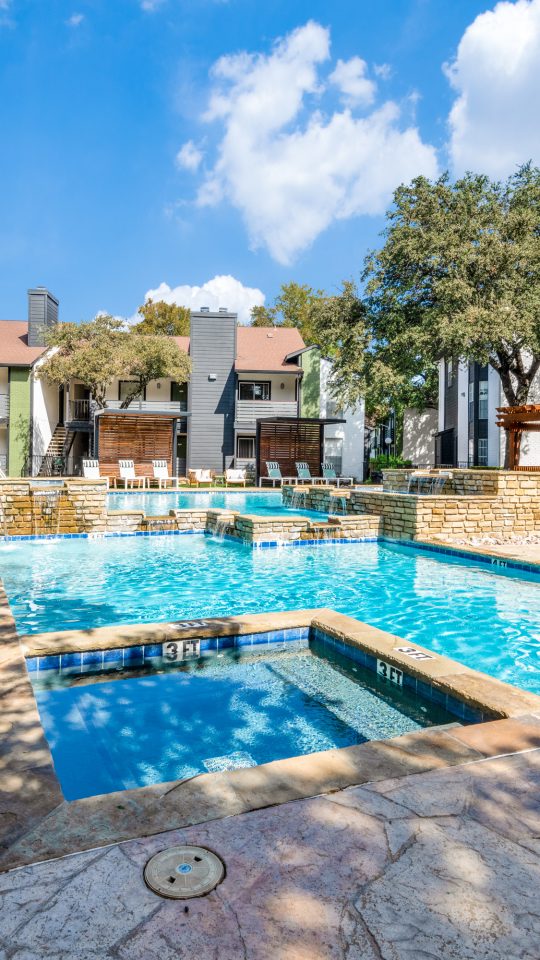 the pool at The Richmond