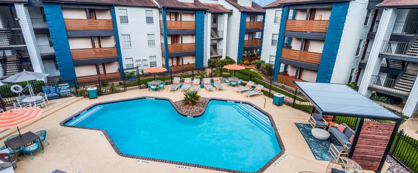 the pool at The  Sutton