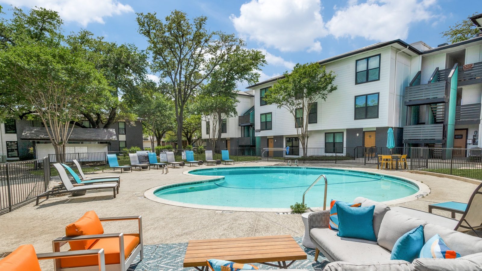 the pool at The Melville