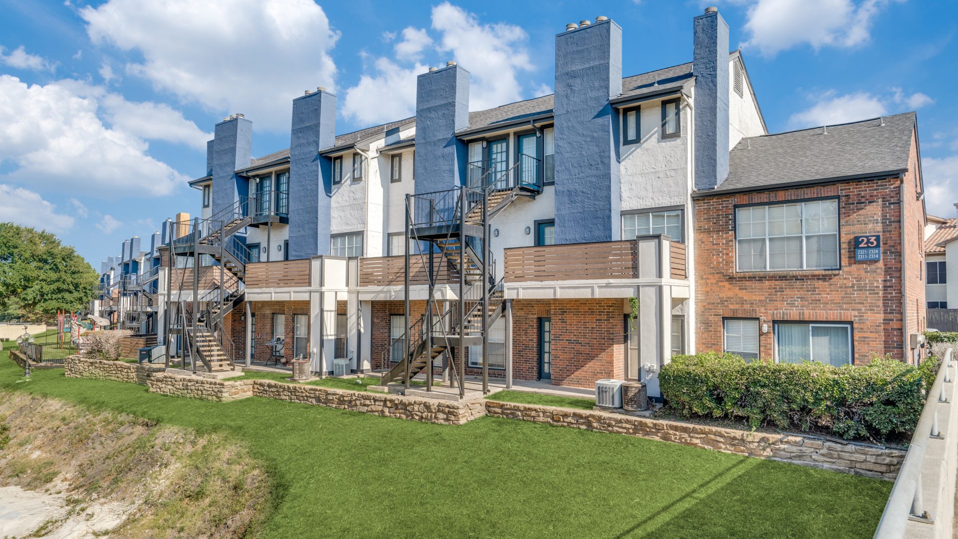 the apartment complex at The  Hathaway at Willow Bend