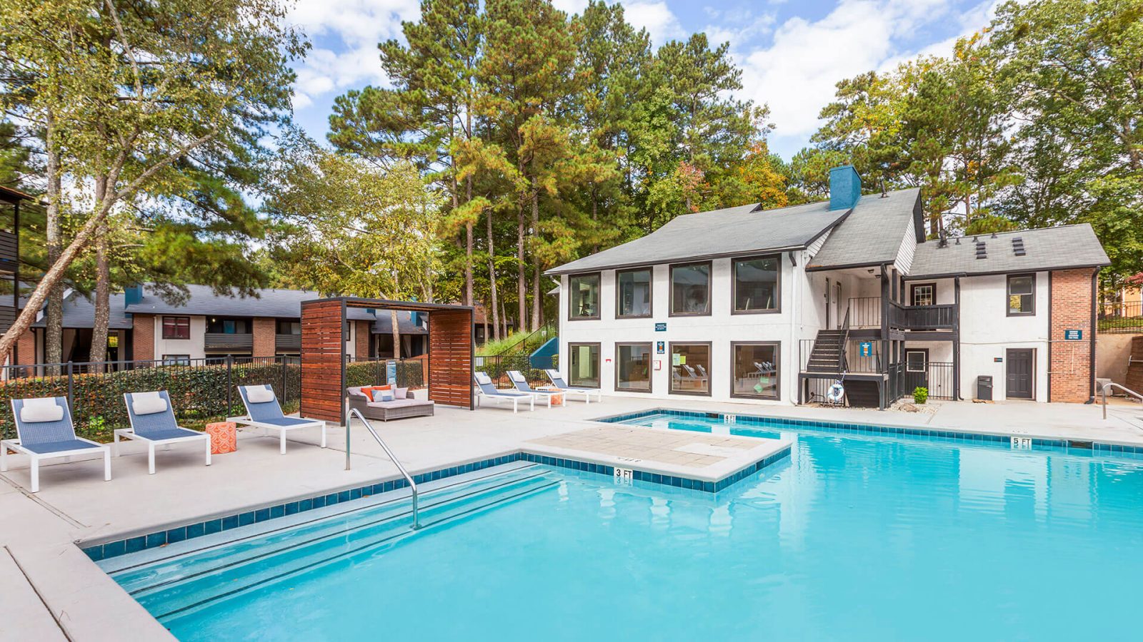 the pool at The  Rowen