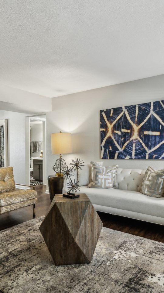 The Zeke Apartments in East Dallas | Live Near White Rock Lake