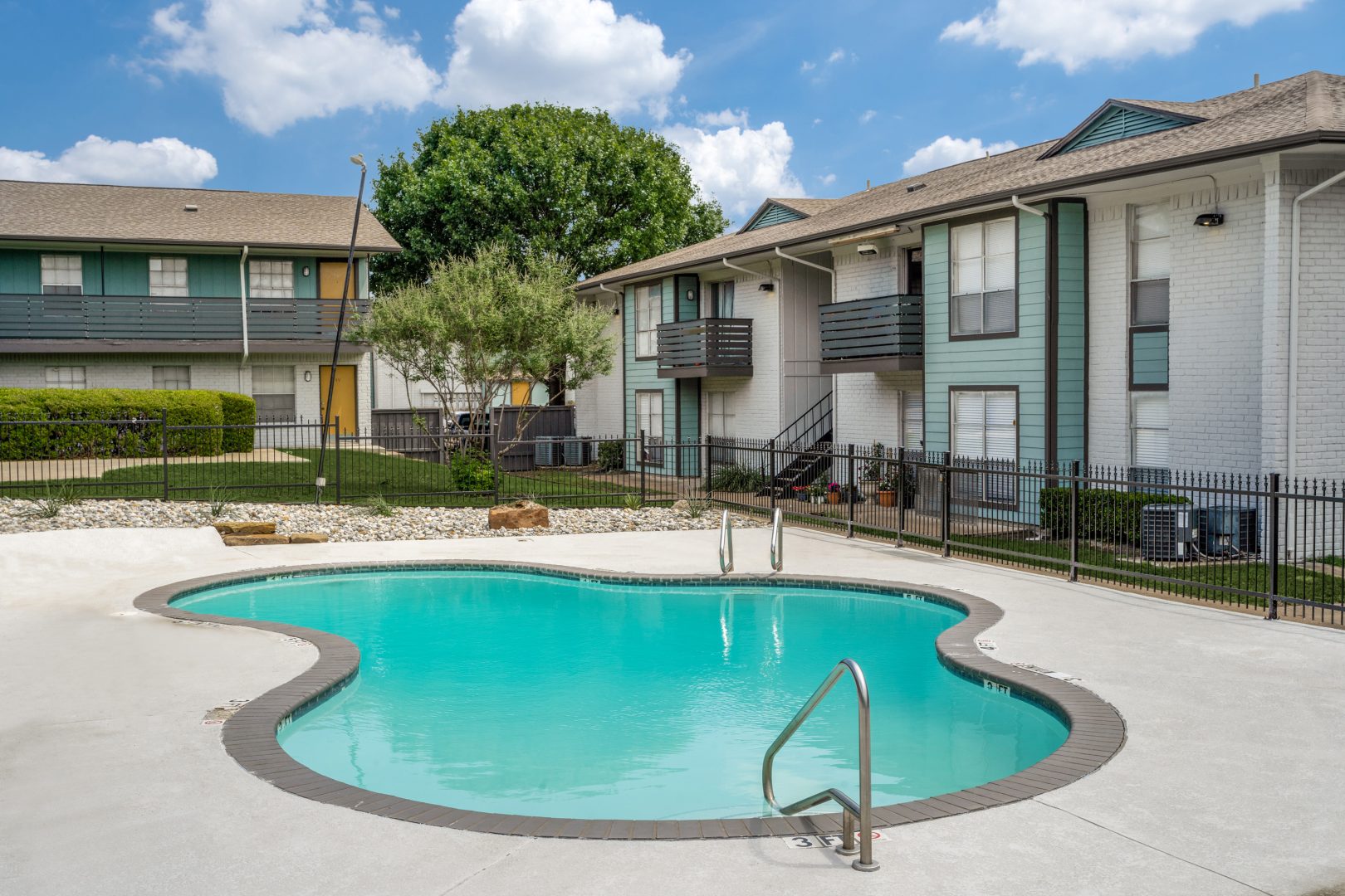 the pool at The Las Ventanas