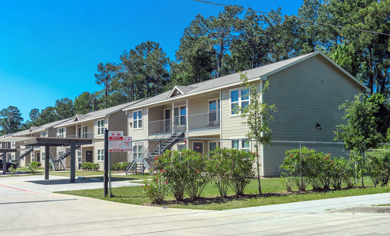 Property Exterior at Esperanza at Wilson Road Apartments in Humble, TX